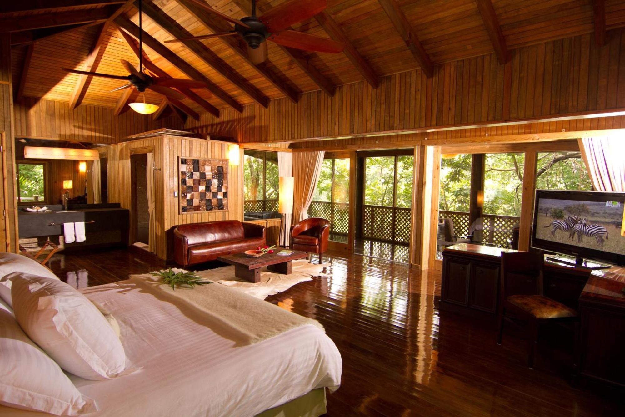 Lagunas Boutique Hotel Flores
