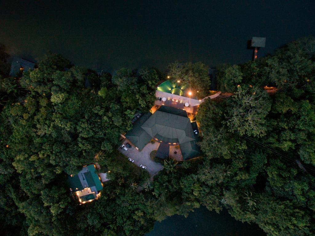 Lagunas Boutique 5* Flores